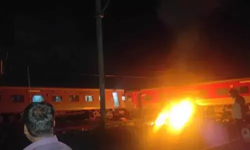 Fire Breaks Out in Kachiguda-Chennai Egmore Express, Passengers Evacuated Safely