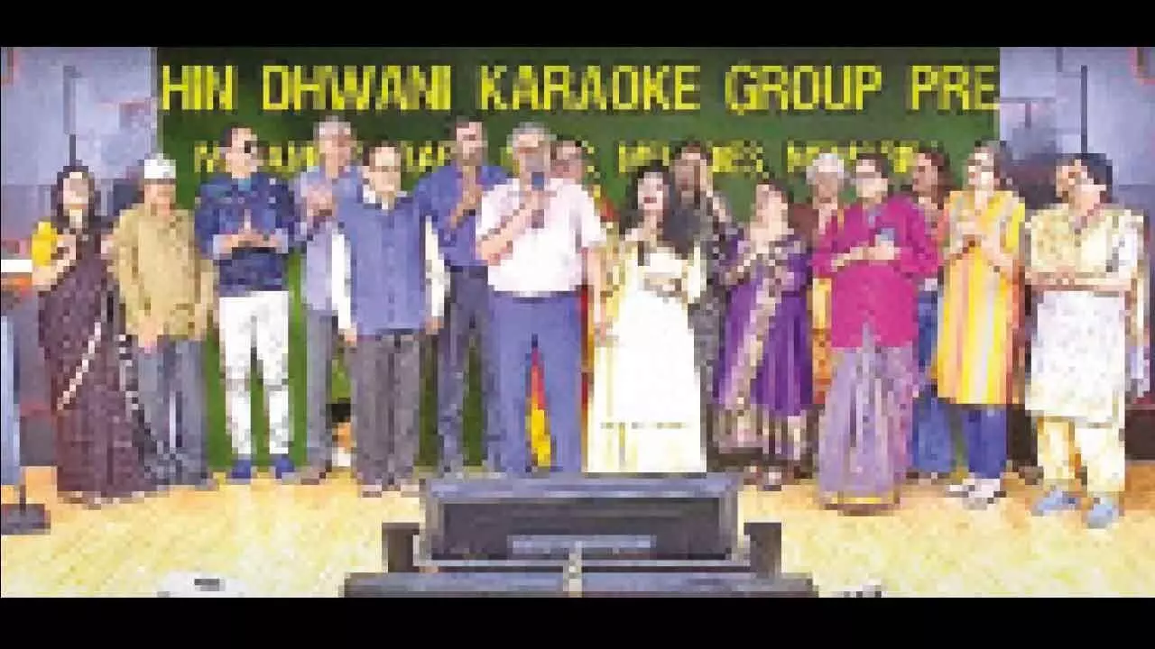 Hyderabad: City-based Karaoke group feted by Rafi family