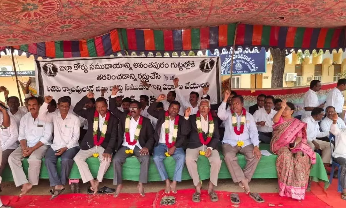 Protests Intensify in Gadwal Over Court Relocation: Lawyers and Public Demand Justice and Accessibility