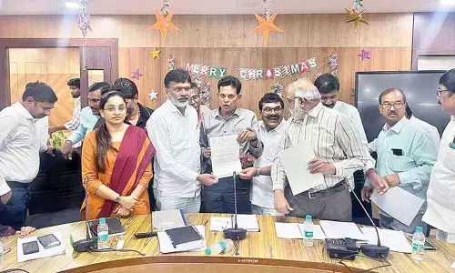 Meeting on fee regulation held