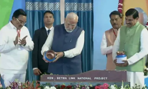 PM Modi lays foundation stone of Ken-Betwa river link project in MP