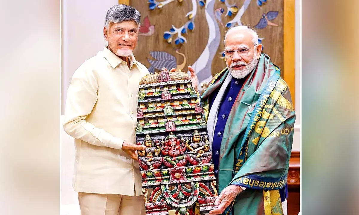 Naidu presents wishlist to Centre