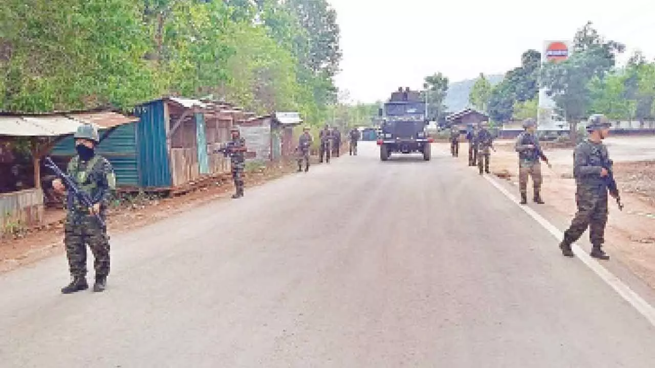 Gunfight between armed groups in Imphal village