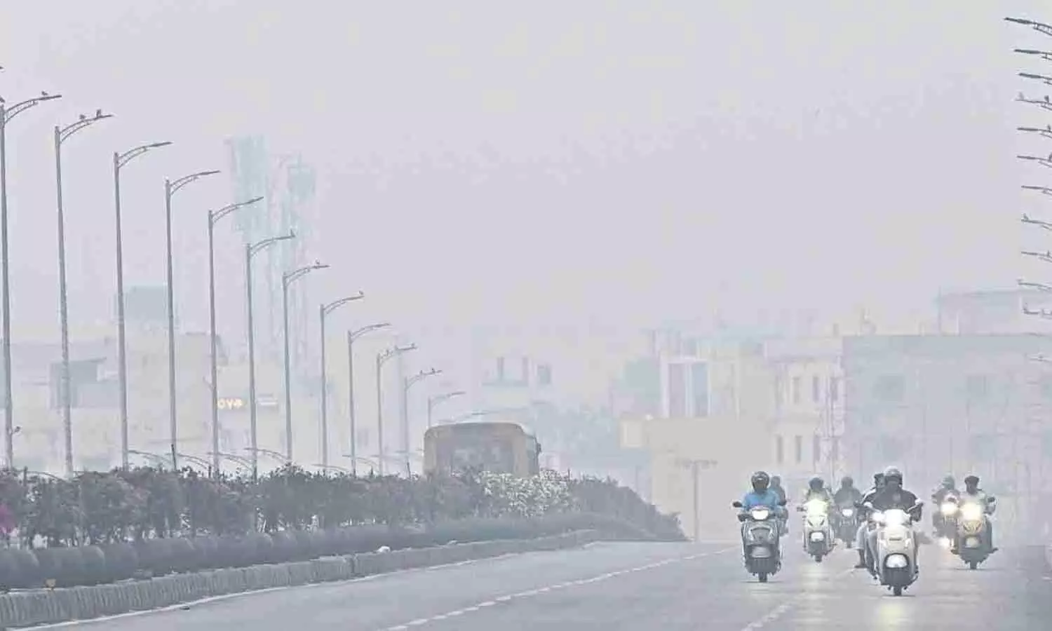 Hyderabad Weather Update: Light Rain and Overcast Conditions Persist