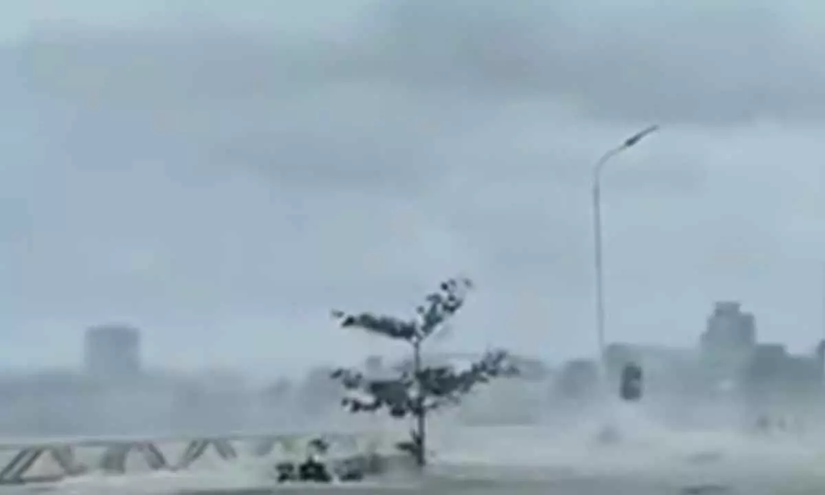 Storm Elena strikes Greece, bringing traffic chaos, flooding