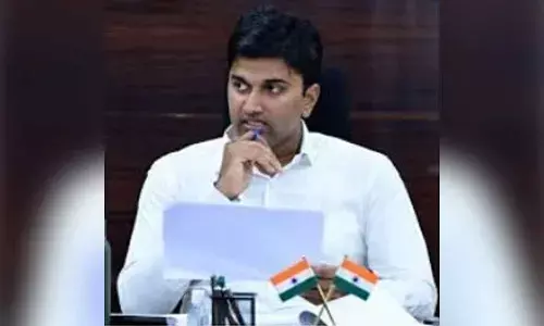 Bhavani Deeksha Viramana: Civic chief commends VMC staff’s tireless efforts