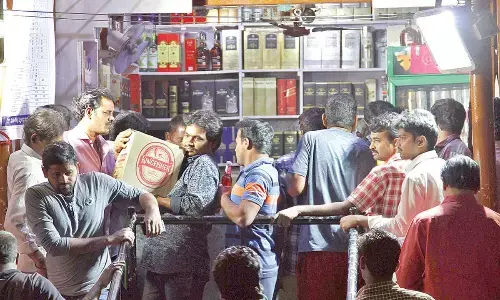 New Year eve revelry begins, tipplers set to fill govt coffers