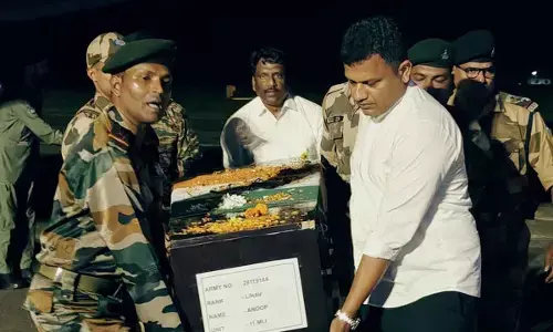 Poonch accident victim: Citizens offer condolences to Anoop Poojari