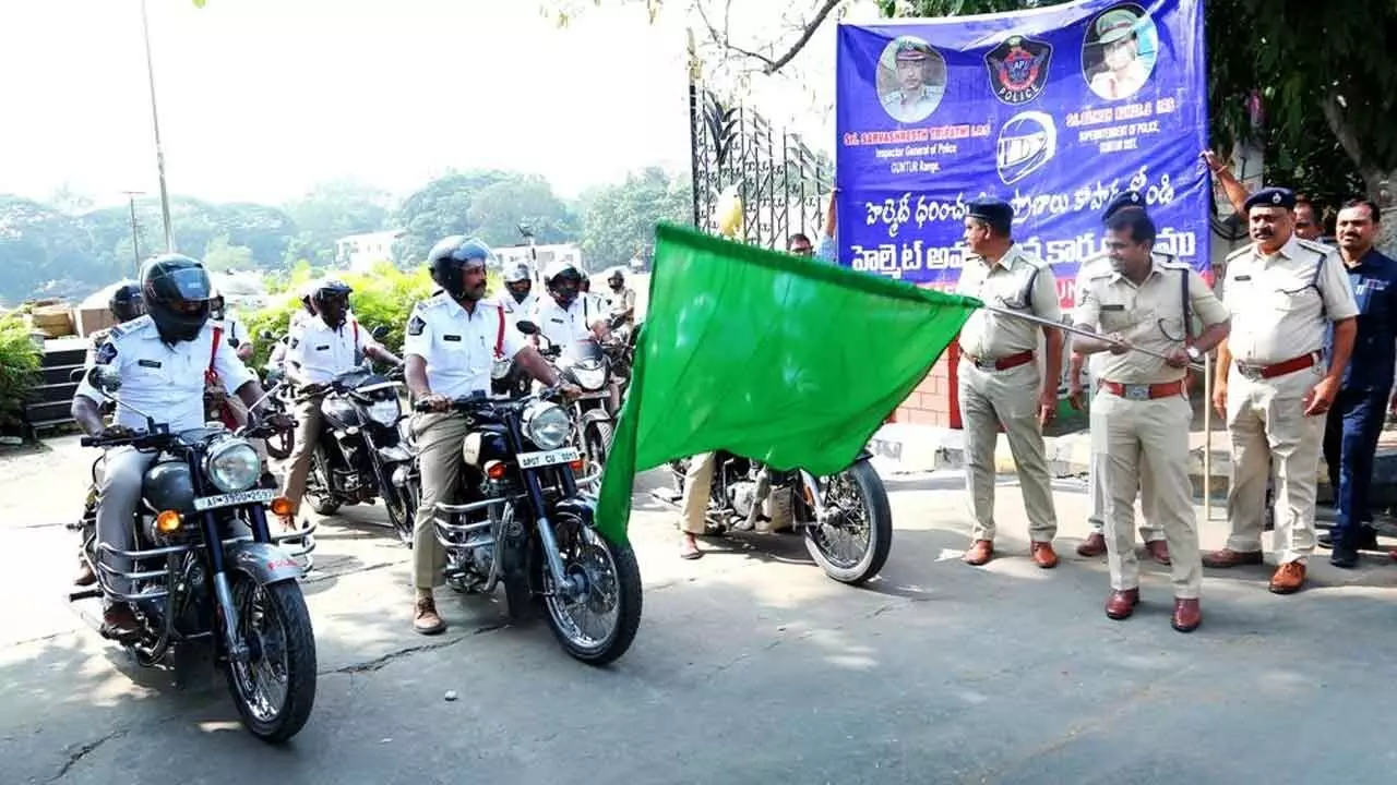 Guntur: Awareness rally on wearing helmets held