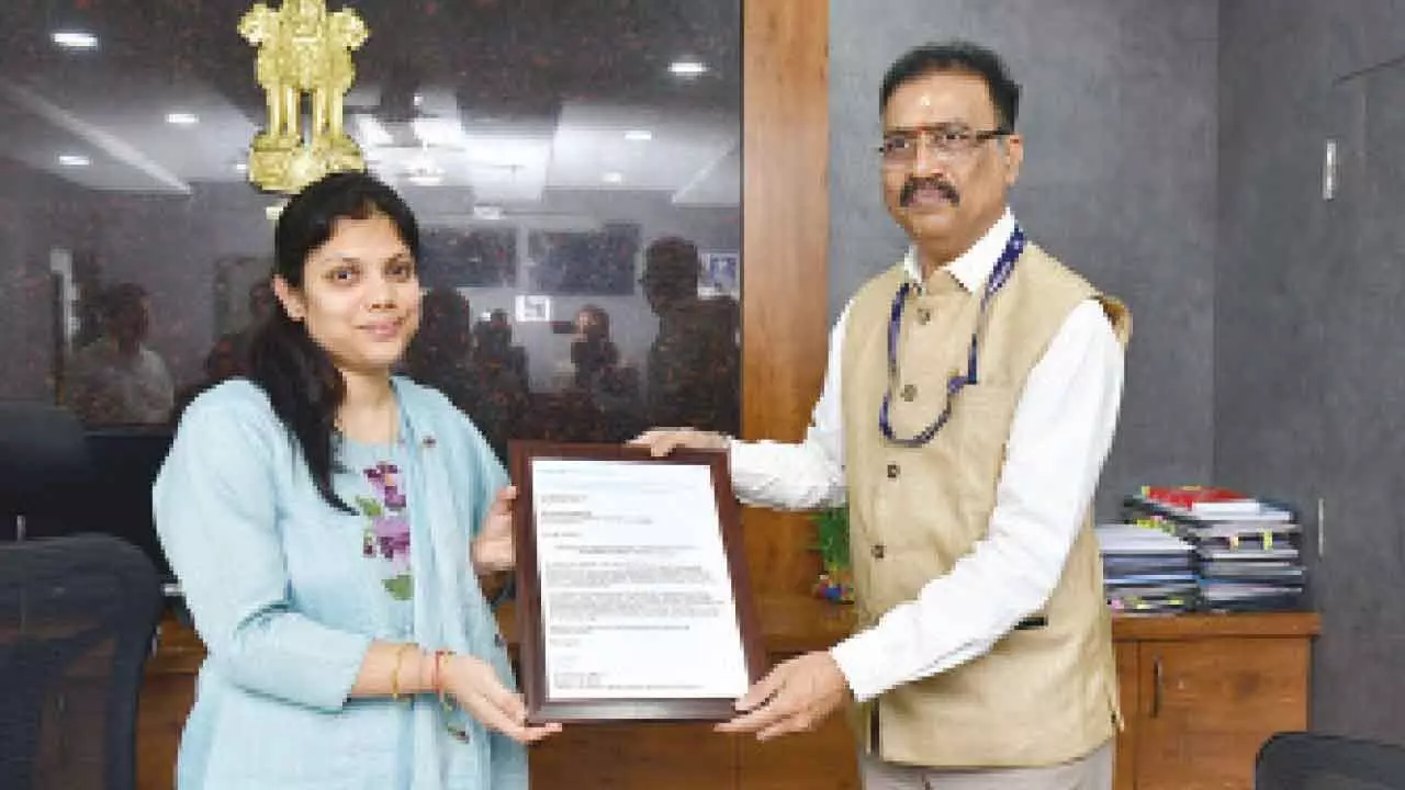 Collector Sathpathi gets appreciation from UNICEF