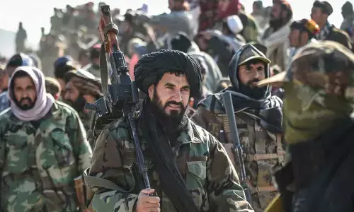 Afghan forces target Pak in retaliation for deadly airstrikes