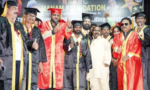 Bangaru Nageshwar Reddy Honored with Doctorate for Remarkable Social Service.