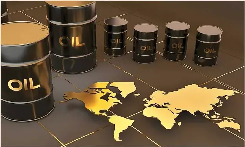 OIL: Hovering in high volatility