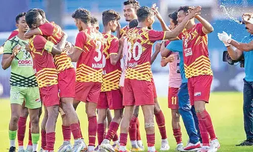 West Bengal storm into final with 4-2 win over Services