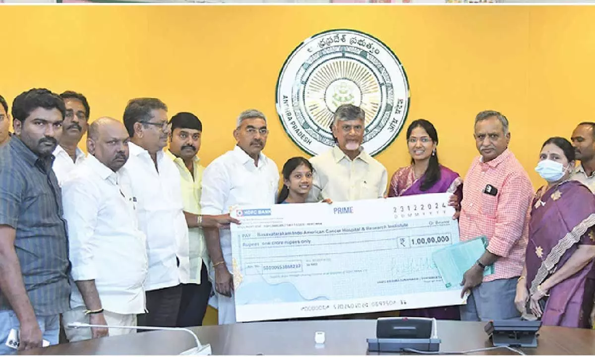 NRI physician couple donates Rs.1 cr to cancer hospital