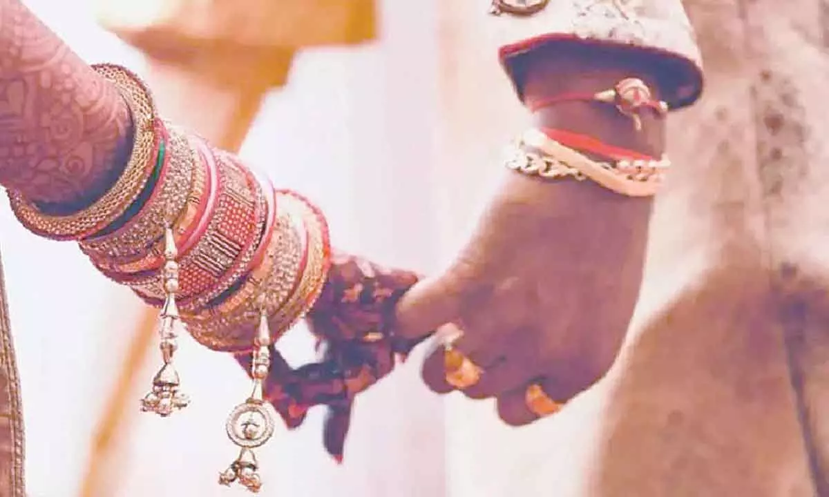 UP groom cancels wedding, marries cousin