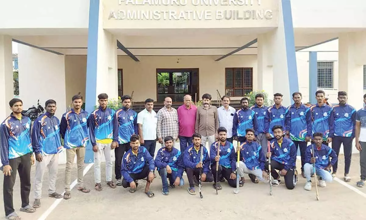 Palamuru University hockey team departs for Chennai Inter-University Tournament