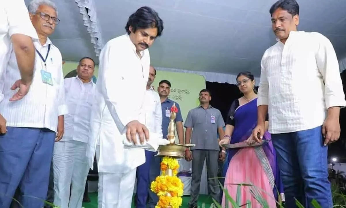 Pawan Kalyan inaugurates book fair in Vijayawada, says books inspired him