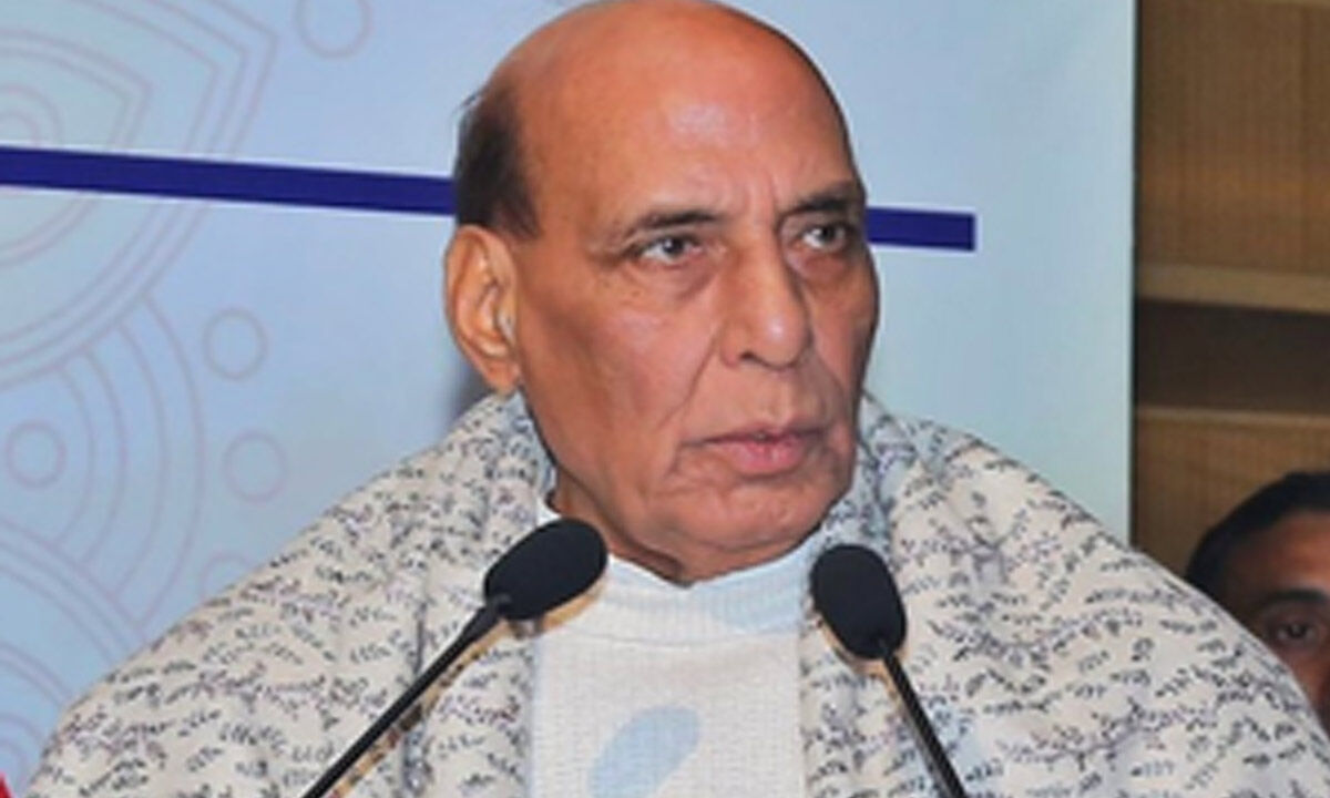 Rajnath Singh offers Ajmer Sharif Dargah a chadar on January 5th.
