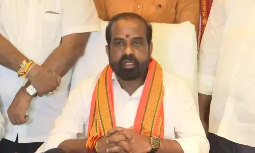 Health Minister visits Guntur Medical College