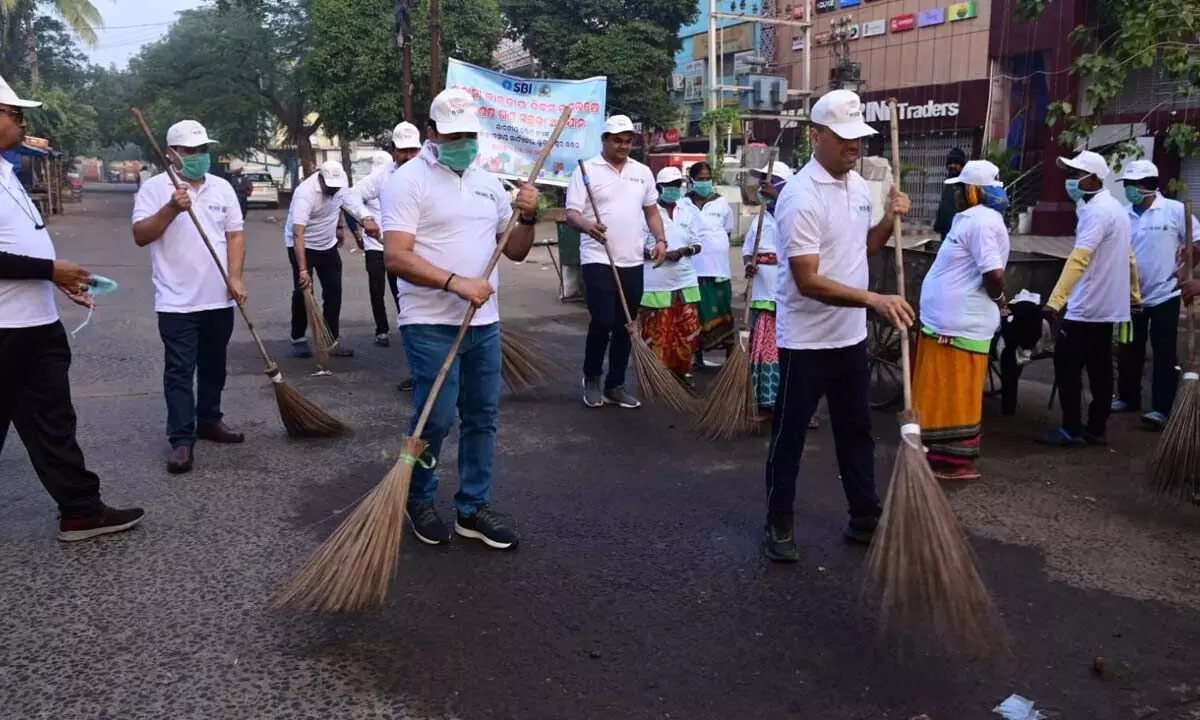 SBI launches cleanliness drive