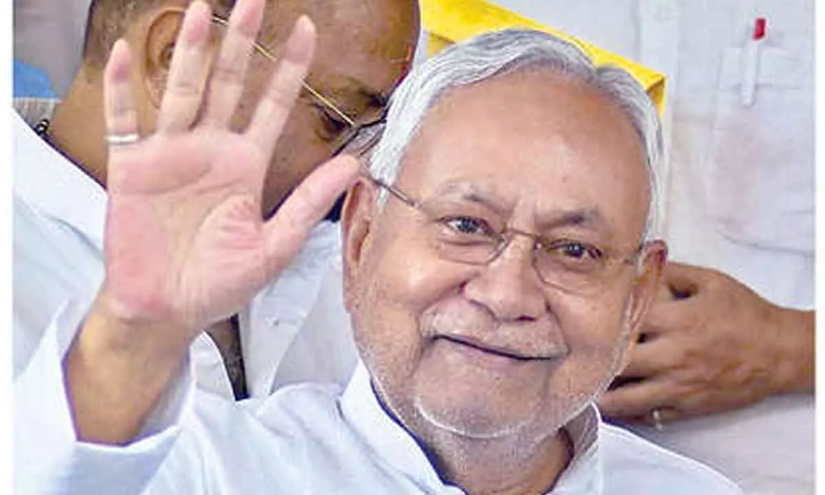 Nitish’s ‘mistake’ reply to Lalu’s ‘doors open’ remark