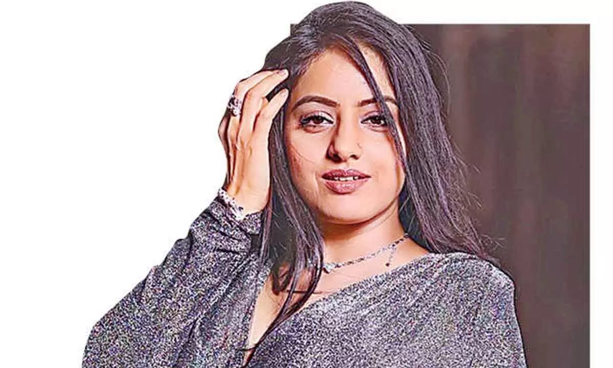 Deepika Singh brings out her inner ‘Basanti’ for ‘reels’