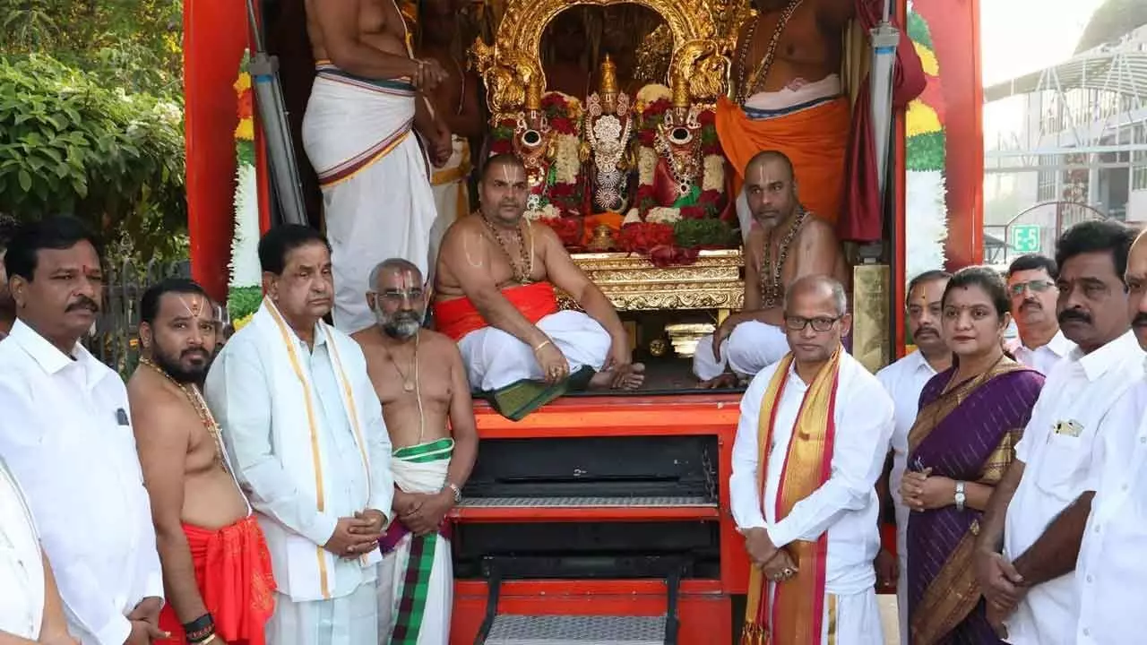 Tirumala Srivari Kalyanaratham Depart for Prayagraj Kumbh Mela