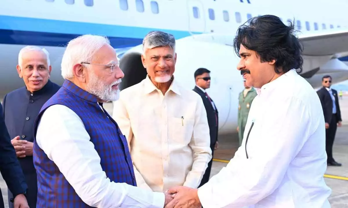 PM Modi Receives Grand Welcome in Vizag