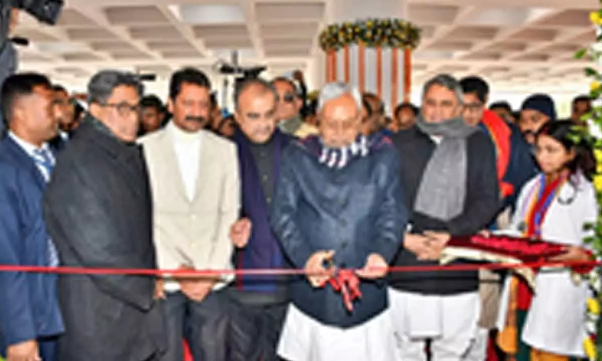 Nitish Kumar inaugurates medical college in Saran