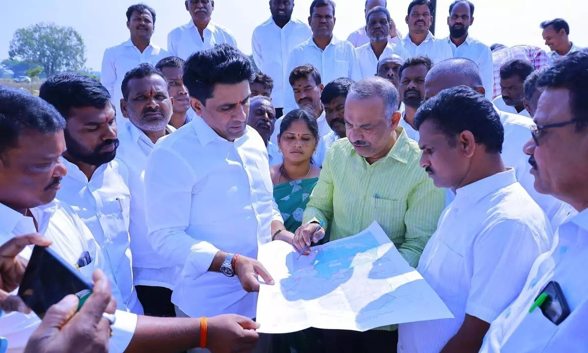 MLA Kuchukulla Rajesh Reddy Visits Markandeya Pump House