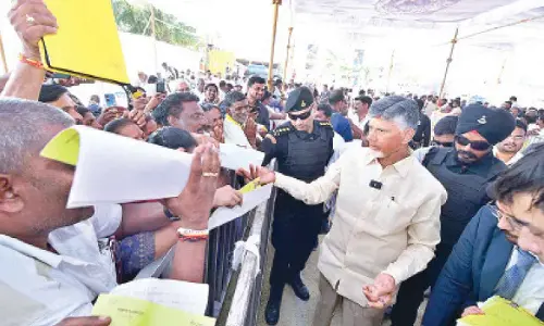 CM receives 1,090 grievances at ‘Jana Nayakudu’ programme
