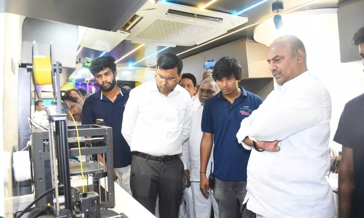 Kalam Inspirational Tour Empowers Students with Advanced Technology Insights