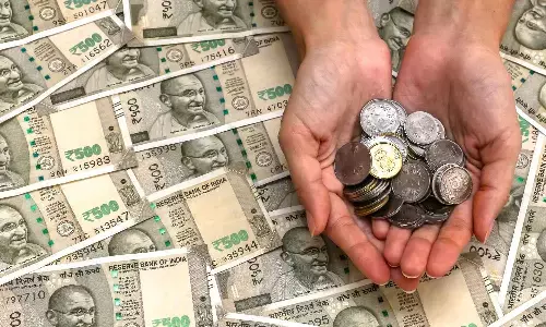 Rupee Hits Record Low as Dollar Strengthens and Stock Market Faces Volatility