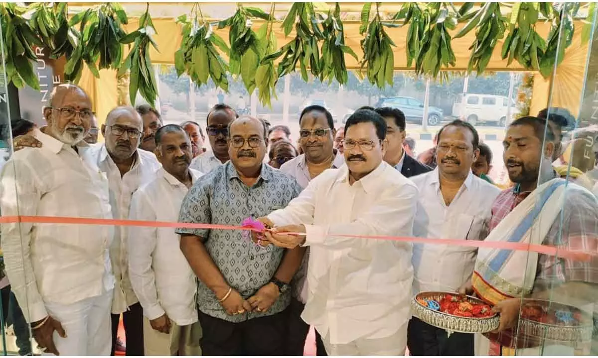 Royaloak opens its new store in Srikakulam, expanding footprint with 172nd store in India