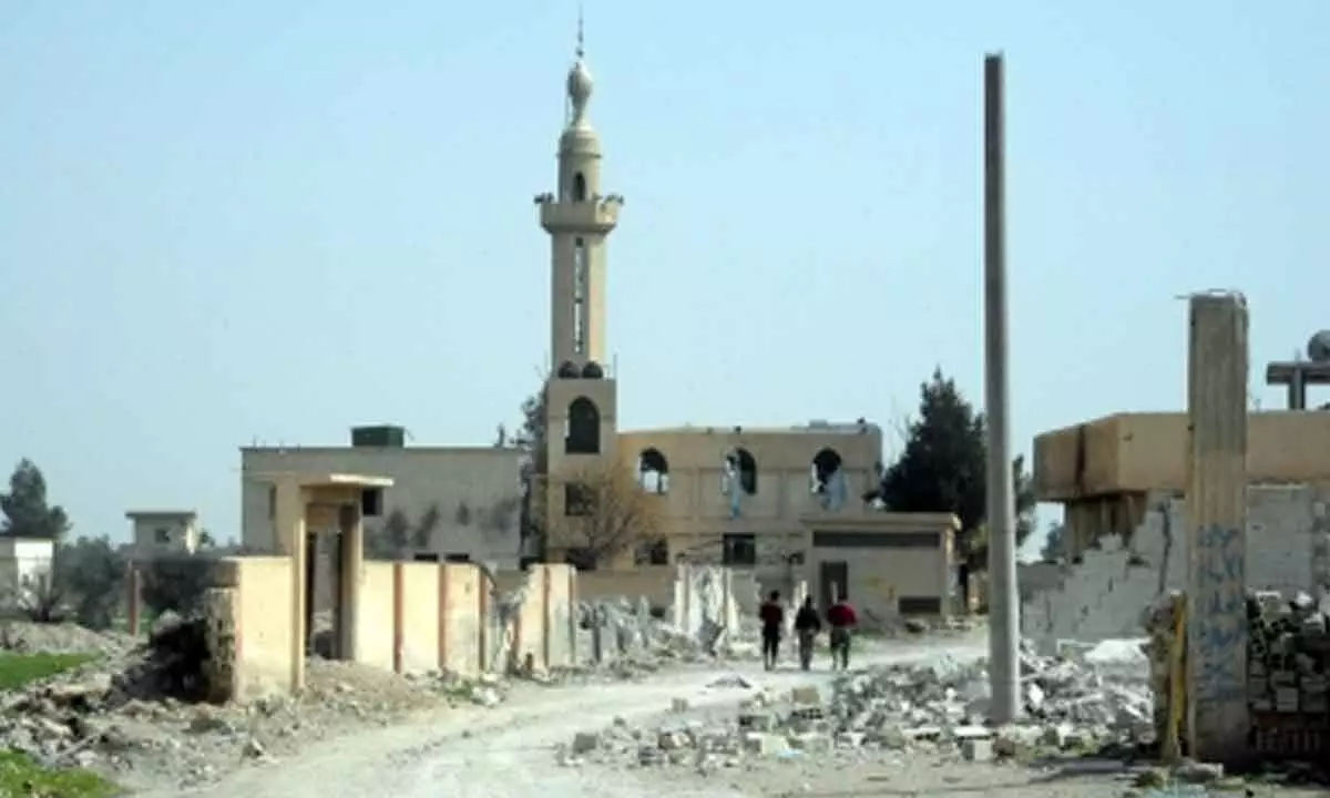 Three dead, five injured in mosque stampede in Syrias capital