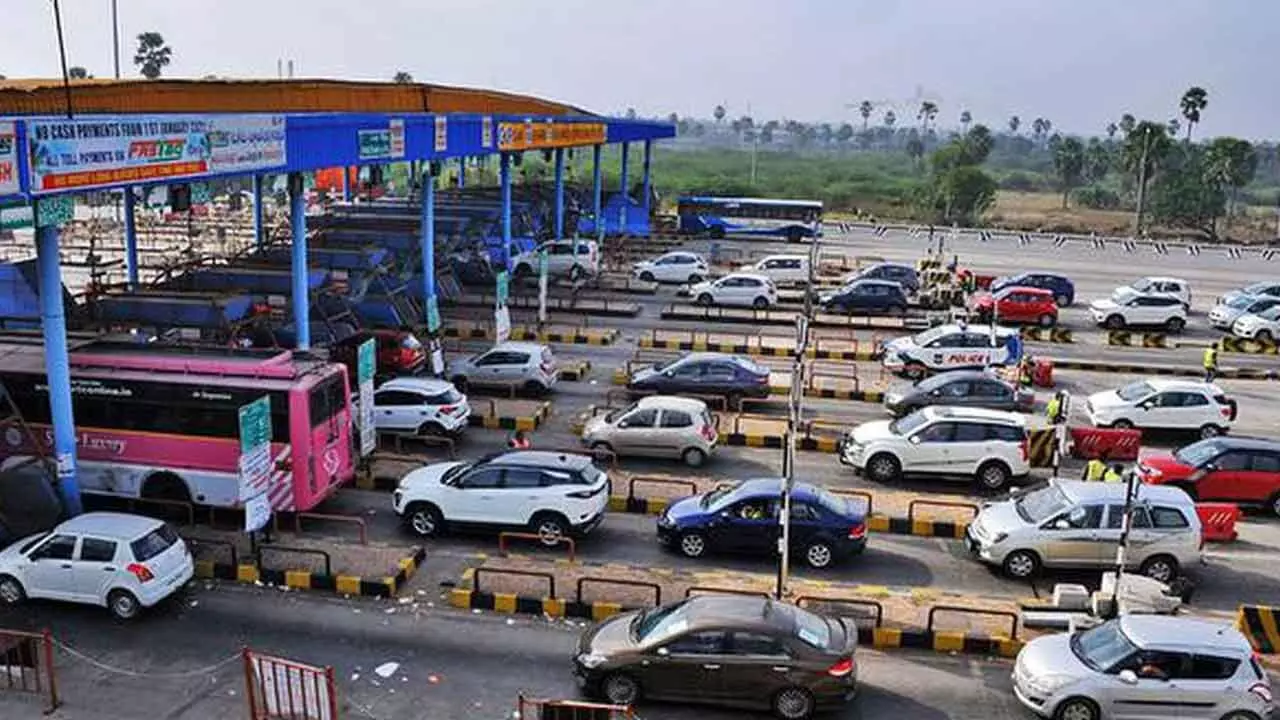 Traffic Jam on Hyderabad-Vijayawada Highway as people flock to hometown for Sankranthi