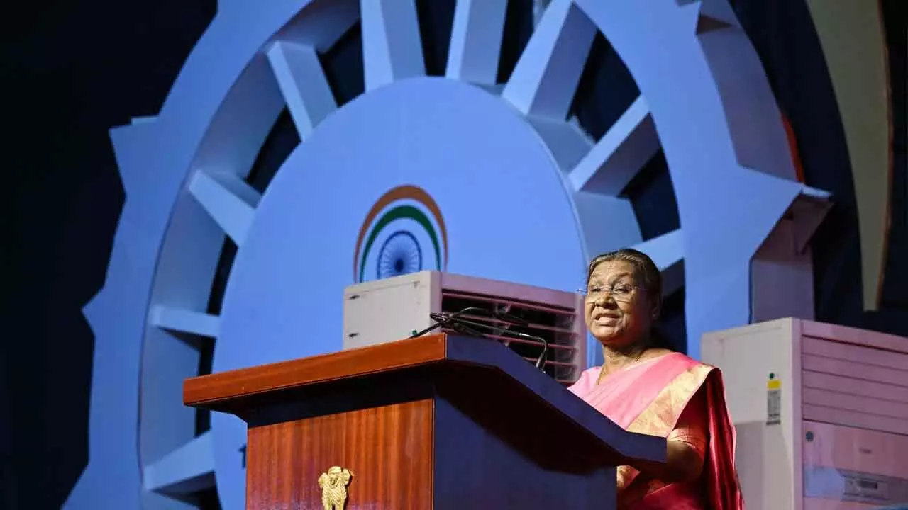 Prez urges diaspora to help build Viksit Bharat