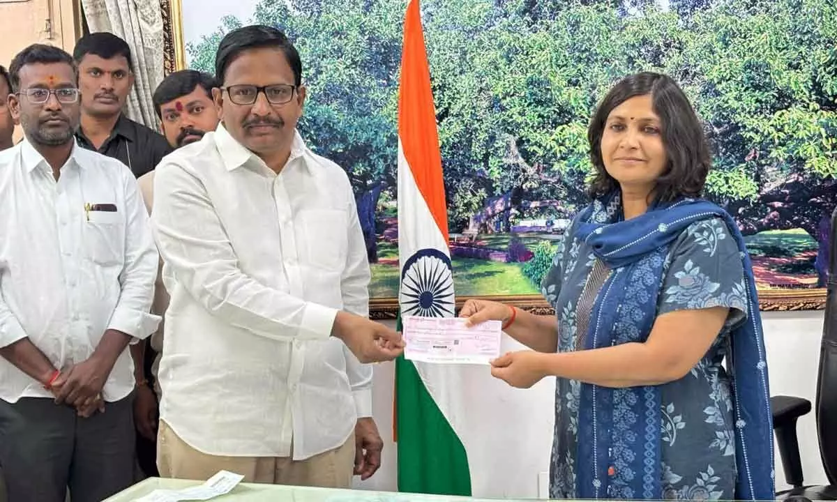 MLA Yennam Leads in Vidya Nidhi Donations, Envisions Mahabubnagar as an Education Hub