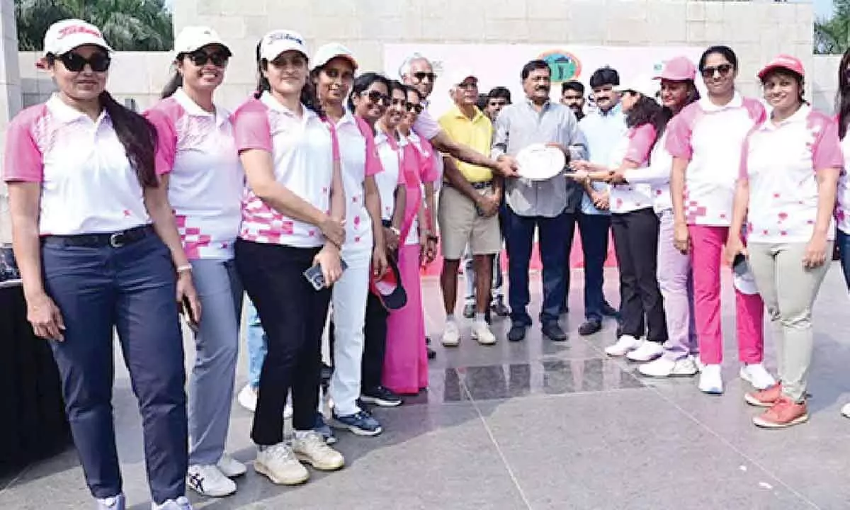 Women golfers exhibit exceptional skills