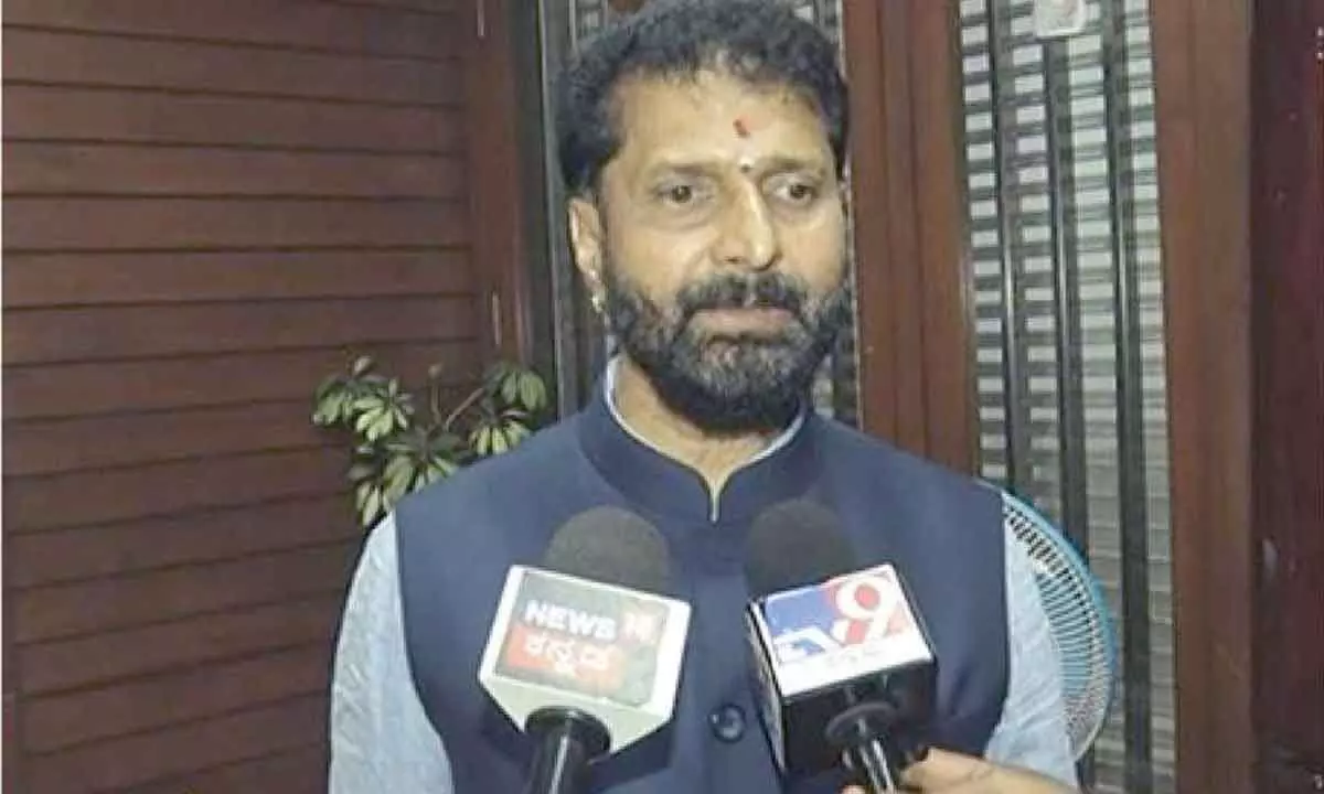 BJP MLC Ravi says not afraid of threats, demands probe