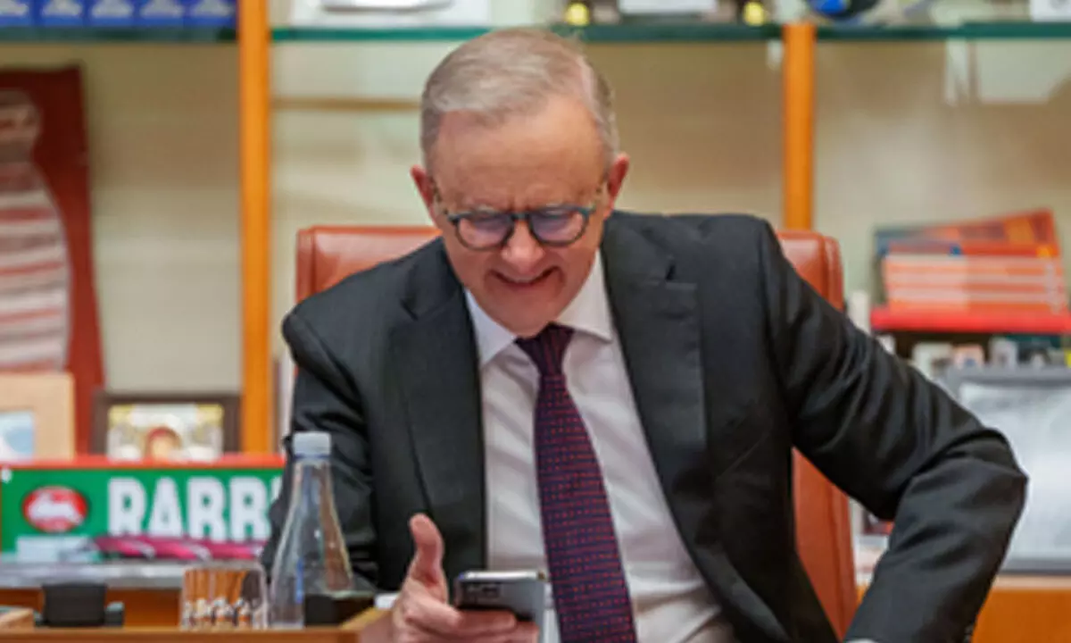 Australian PM promises to finish broadband network with major upgrade