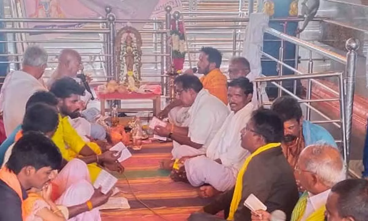 Hanuman Chalisa Recitation Program at Sri Beechupalli Anjaneya Swamy Temple on Purnima