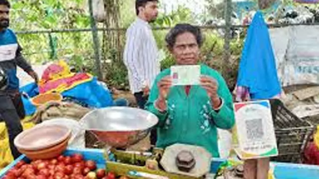 Lack Of Local Ration Cards: Street vendors face exclusion from survey