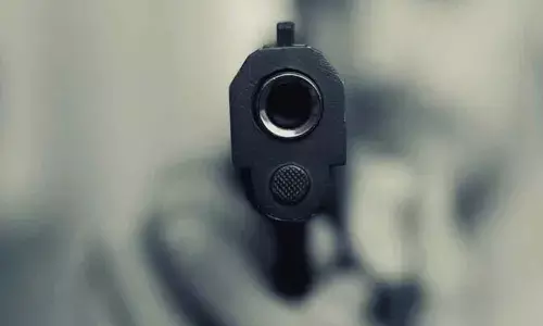 Woman shot dead while confronting robbers in Bihars Muzaffarpur, two held