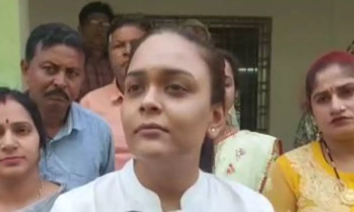 Dipali move to seek CBI probe Dipali move to seek CBI probe