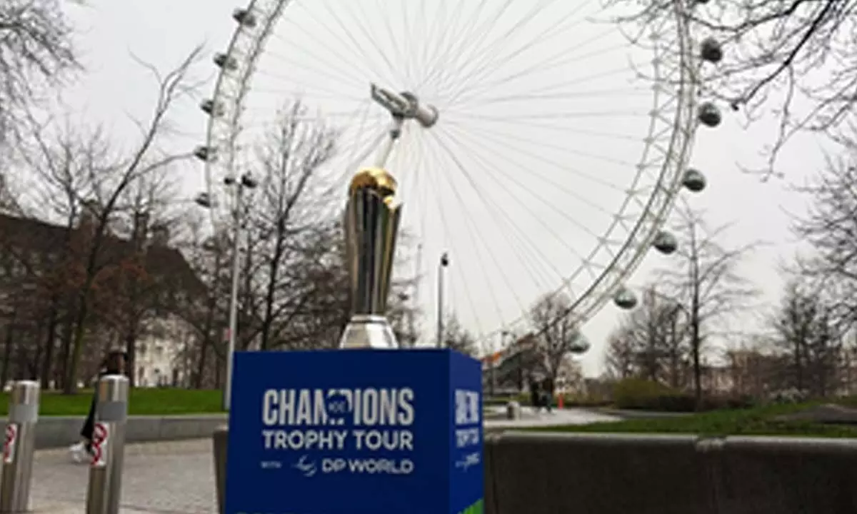 Champions Trophy tour thrills cricket fans in England before arriving in India Champions Trophy tour thrills cricket fans in England before arriving in India