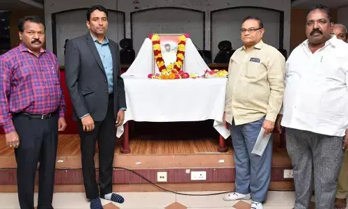 Youth should imbibe wisdom from vemana