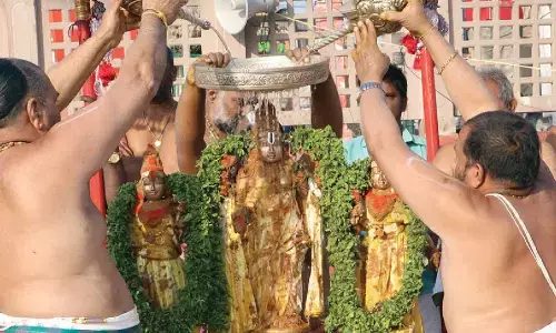 Snapana Tirumanjanam held in Ayodhya