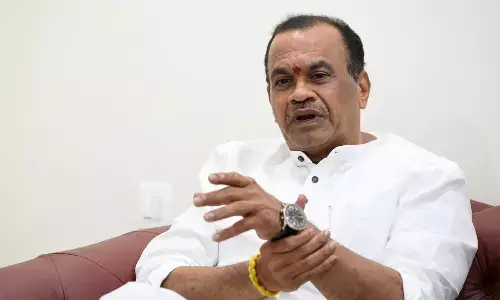 Minister Komatireddy Venkat Reddy Discusses Expansion Plans for NH 65